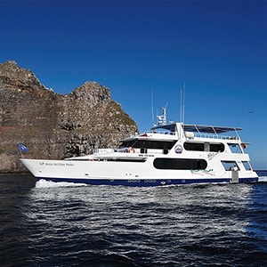 Galapagos special offer liveaboard, Aggressor 2024